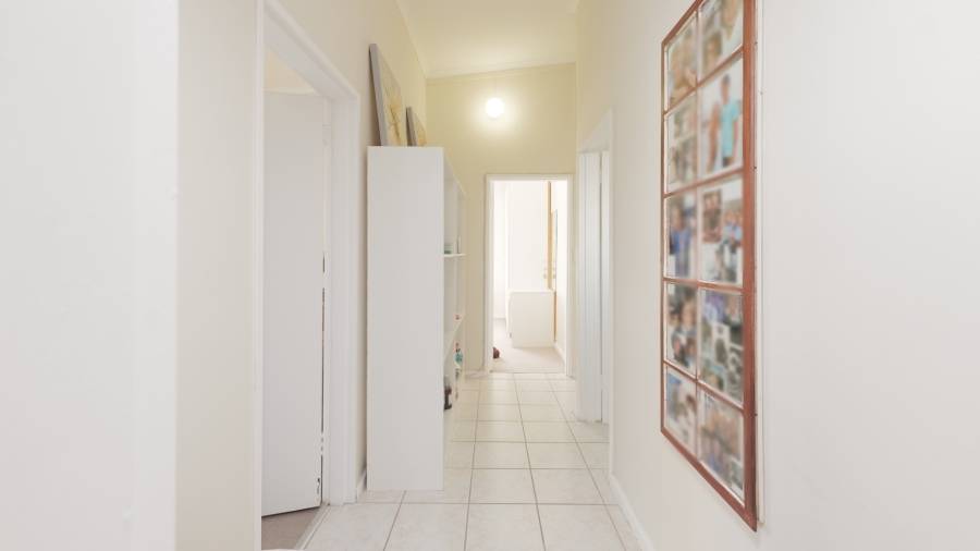 4 Bedroom Property for Sale in Struisbaai Western Cape
